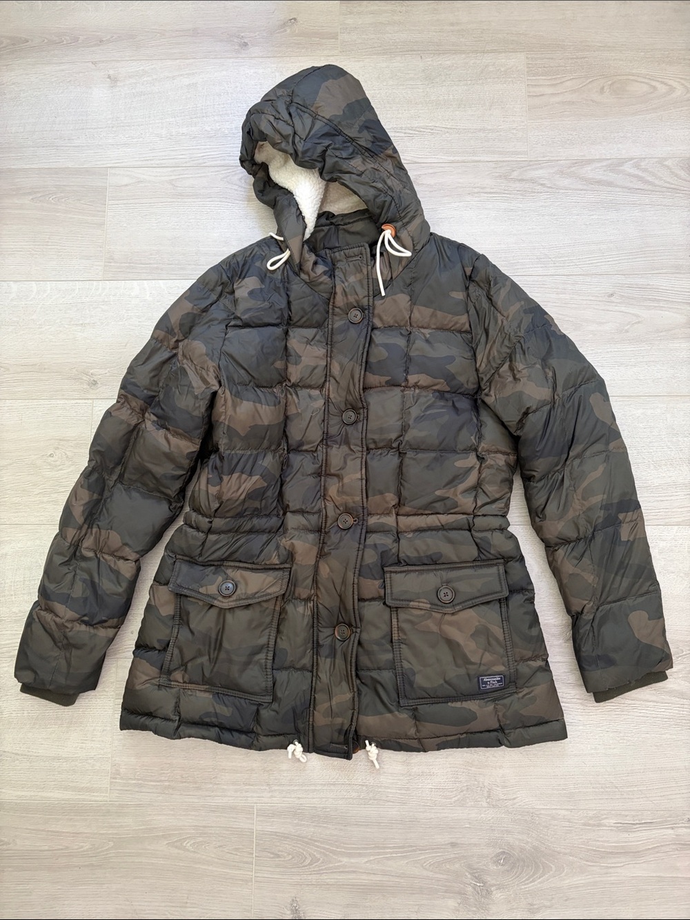 Abercrombie & Fitch Camo Hooded Sherpa Lined Hood Puffer Jacket - Green/Brown
